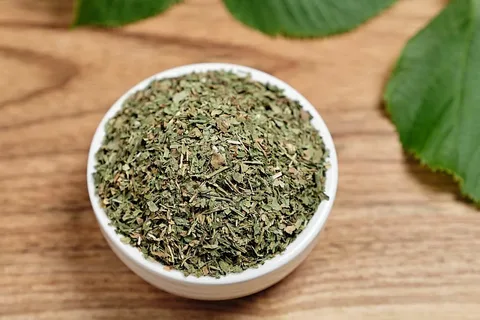 تصویر 3 از نعنا خشک تازه با نگهداری صحیح و رنگ سبز طبیعی